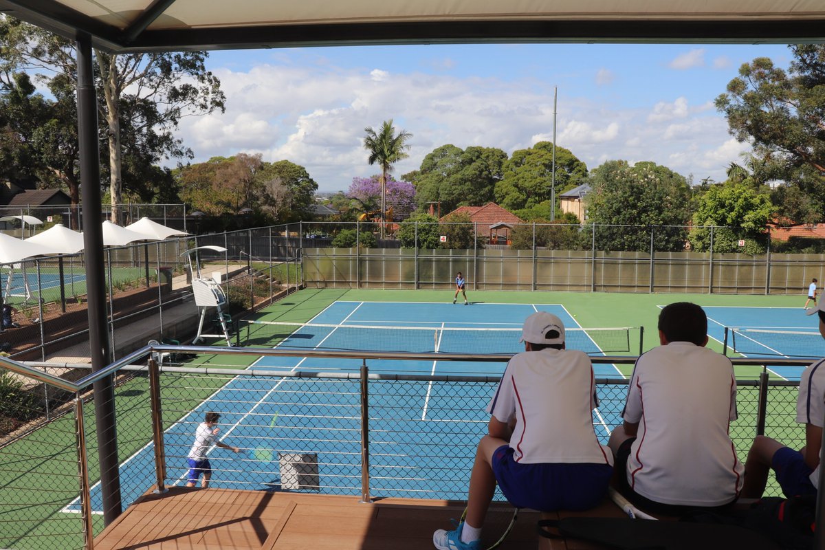 JoeysTennis's tweet photo. 15 A's &amp; B's in action this morning at the courts. https://t.co/SsC2PnXWzl