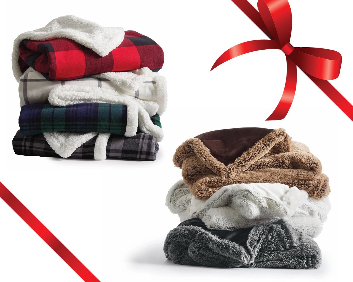 Who doesn't love a cozy blanket! Loving the fun new options this year 😍