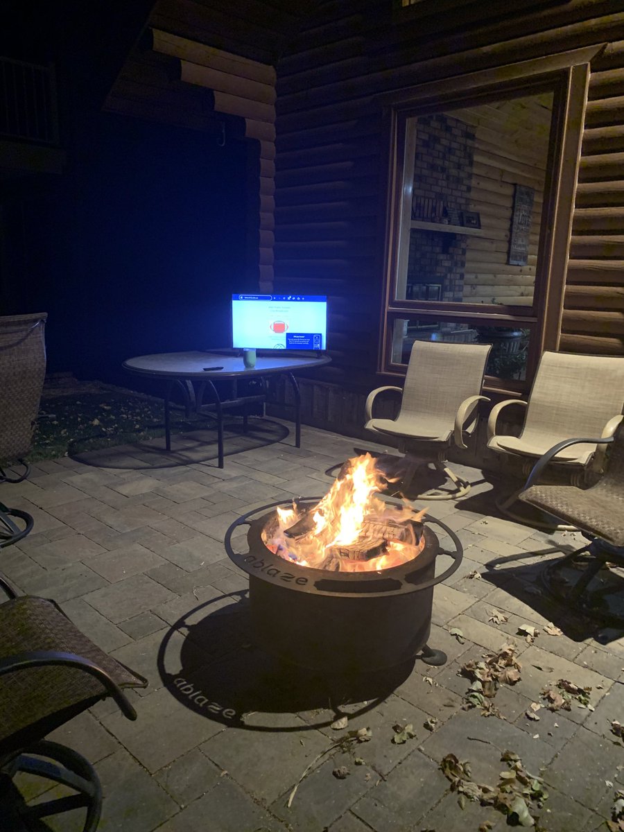 keith_skippy's tweet photo. What a beautiful night! Campfire, football and listening to classic 80s rock. Go saints!! #lifeisgood https://t.co/iD09Y4Puw0