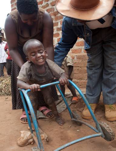 TheLSBProject's tweet photo. Now until Nov. 30– buy from @ONEHOPEWINE 🍷🥂here: https://t.co/BmeaUkGOtj… & 10% will benefit #ProjectUganda! Let’s continue building a #school! 🏫 #Uganda 🇺🇬 #SippingForSpinaBifida #SpinaBifida❤️ #SocialGood #ItTakesAVillage #OurTribe🌍 https://t.co/FziJrNSvfD