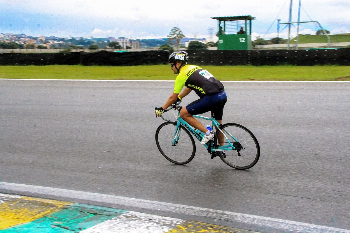 LuizGustavoAF1's tweet photo. #bikeseries
#ciclismonaespn https://t.co/6HFrvJYGx1