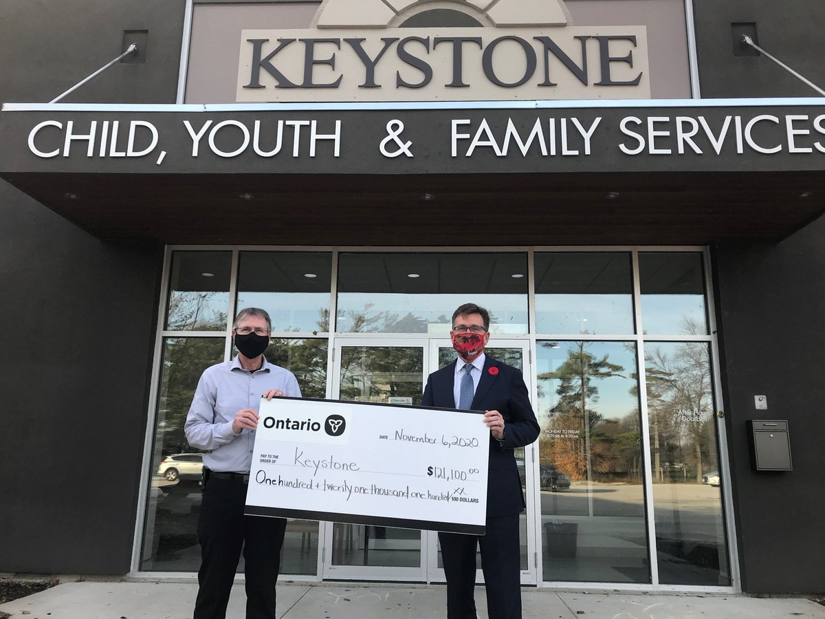 billwalkerbgos's tweet photo. A pleasure to announce on behalf of Minister @MichaelTibollo increased funding for children & youth #mentalhealth and #addictions to #KeystoneChildYouthandFamilyServices #counselling #therapy #crisisservices #roadmaptowellness
https://t.co/dIU7RzVgeY https://t.co/0iS3FBzOxL
