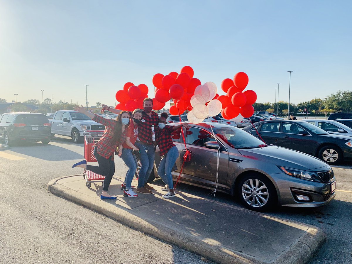 d_m_gray's tweet photo. Losing one of my co-founders of our #fryrdfam today. @Brandlikeaboss super proud of you and excited to see all that you will accomplish at Cinco. We will miss you buddy. ❤️ #wearetarget #madforplaid #worksomewhereyoulove #targetfam #rideordie #workhardplayharder https://t.co/0ZSJG8udFg