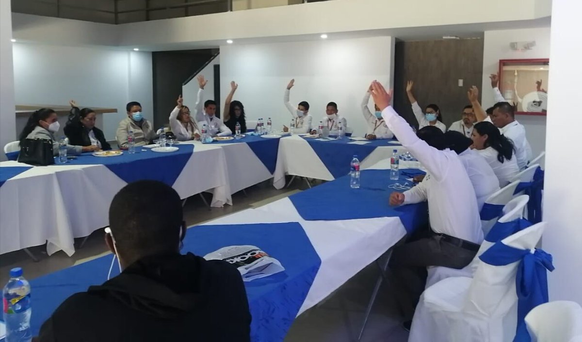 CNTAPSECUADOR's tweet photo. Quito|| Representantes proviciales de @CNTAPSECUADOR eligieron su directiva definitiva con el objetivo de fortalecer el proceso #TAPS de esta manera continuar garantizando la #APS de las comunidades que atendemos y el bienestar de los profesionales en:

#AtencionPrimariaEnSalud https://t.co/APE4BYfuMw