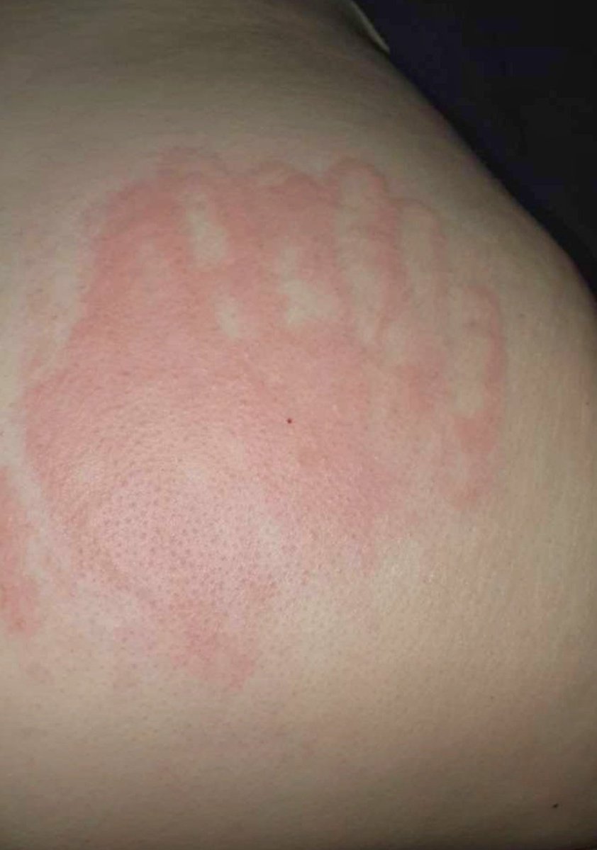 LittleWordsInE1's tweet photo. Good girls get cuddled, bad girls get spanked... then cuddled hehe 👋😍

#onlyfans #spanking #bdsm #punishment #ddlg #daddy #brat #little #horny #sexy #feetpics #slut #follow #SubscribeNow #freeonlyfans #LimitedTime #smack #ddlgdaddy #hot #camgirl #fetish #masochist #sadist https://t.co/8Iiitqej4A