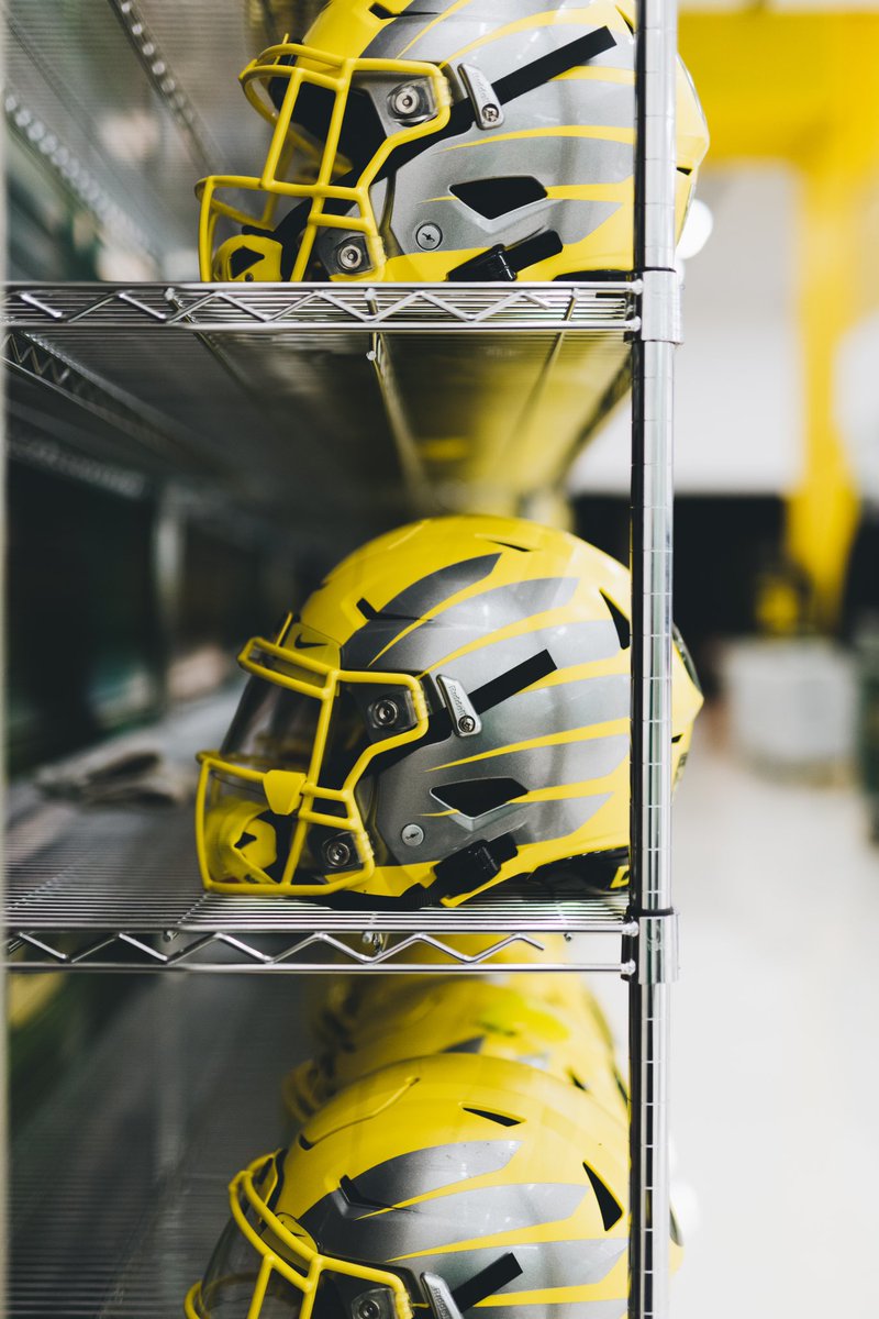 oregonfootball's tweet photo. Tomorrow’s Lids 🤩

#GoDucks https://t.co/dUU6q3OYpU