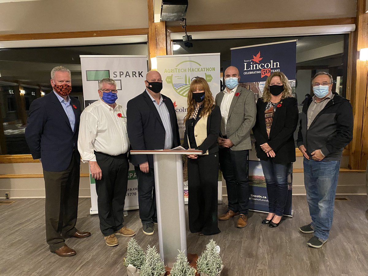 DeanAllisonMP's tweet photo. Great to be part of the kickoff for the @AgritechH in partnership with @TownofLincolnON @Spark_Niagara Over 300 hackers finding solutions for agriculture from over 24 countries https://t.co/S77rEX9RGm