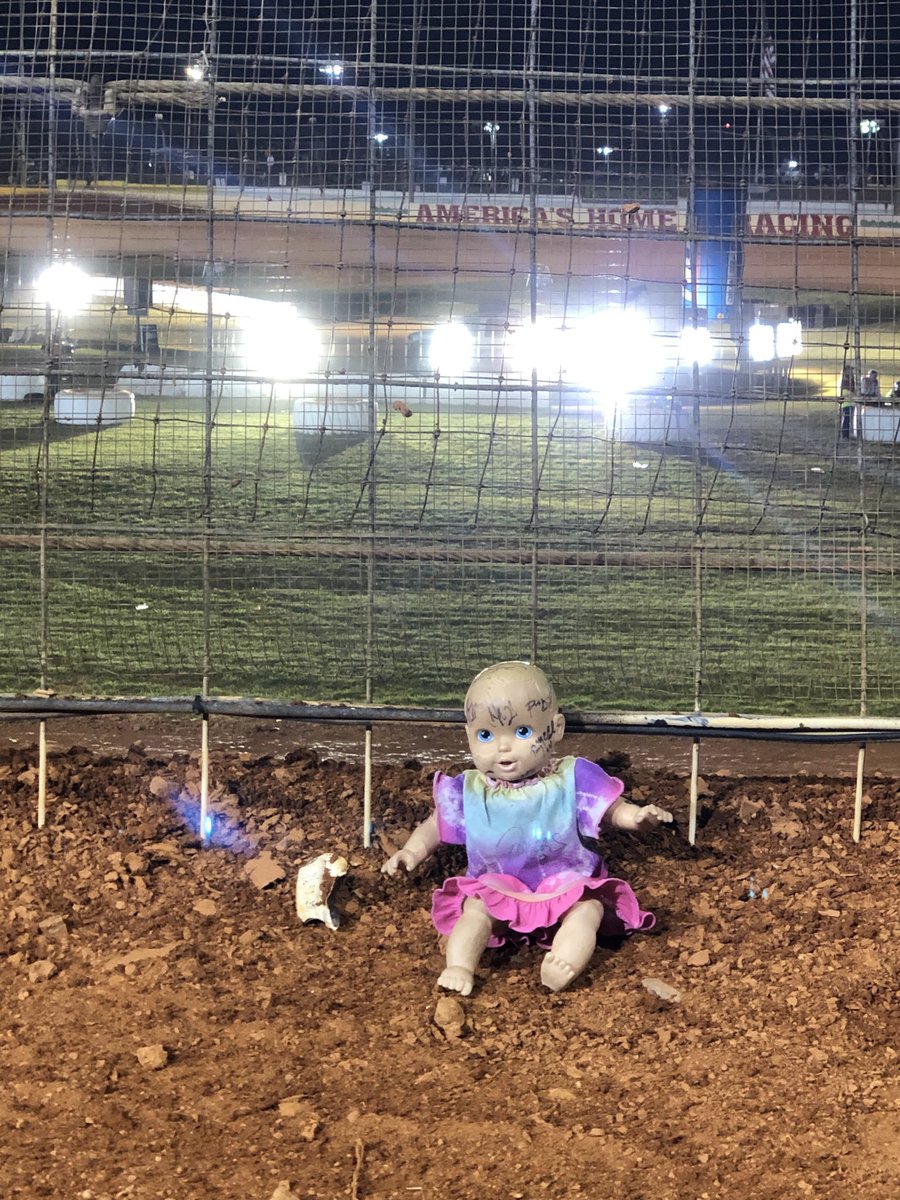 BCamp712's tweet photo. Enjoying a break in the racing to pose for fans in Charlotte ⁦@DirtyRacetrack⁩ https://t.co/bgdoJ863yV