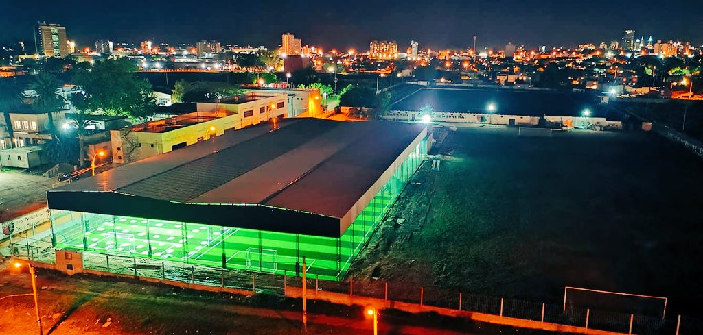 PumarFabian's tweet photo. En pocos días inauguramos "Ciudad Fútbol 5" Un complejo de canchas de F5, barbacoas, estacionamiento vigilado y mucho más... Me das una mano para que nos conozcan con un RT? 👍💪⚽️ @ciudadfutbol.uy en IG. https://t.co/jDgtaVxANn
