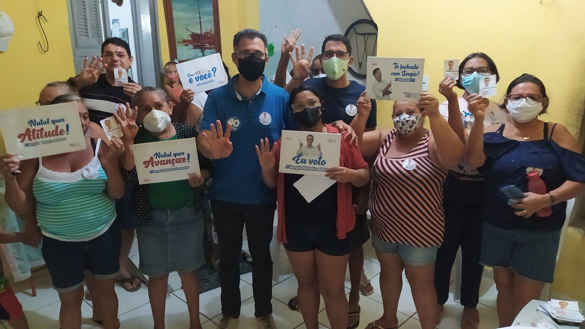 sergiobpinheiro's tweet photo. Só gratidão aos amigos e familiares de Cléa, aqui do bairro de Igapó, que depositaram sua confiança em mim. Aqui reafirmamos nosso compromisso de dar voz a comunidade. 
Agora é 4️⃣0️⃣0️⃣0️⃣0️⃣ #sergiopinheirovereador #natalrn #vemcomsergio https://t.co/8BkaPbbgz9