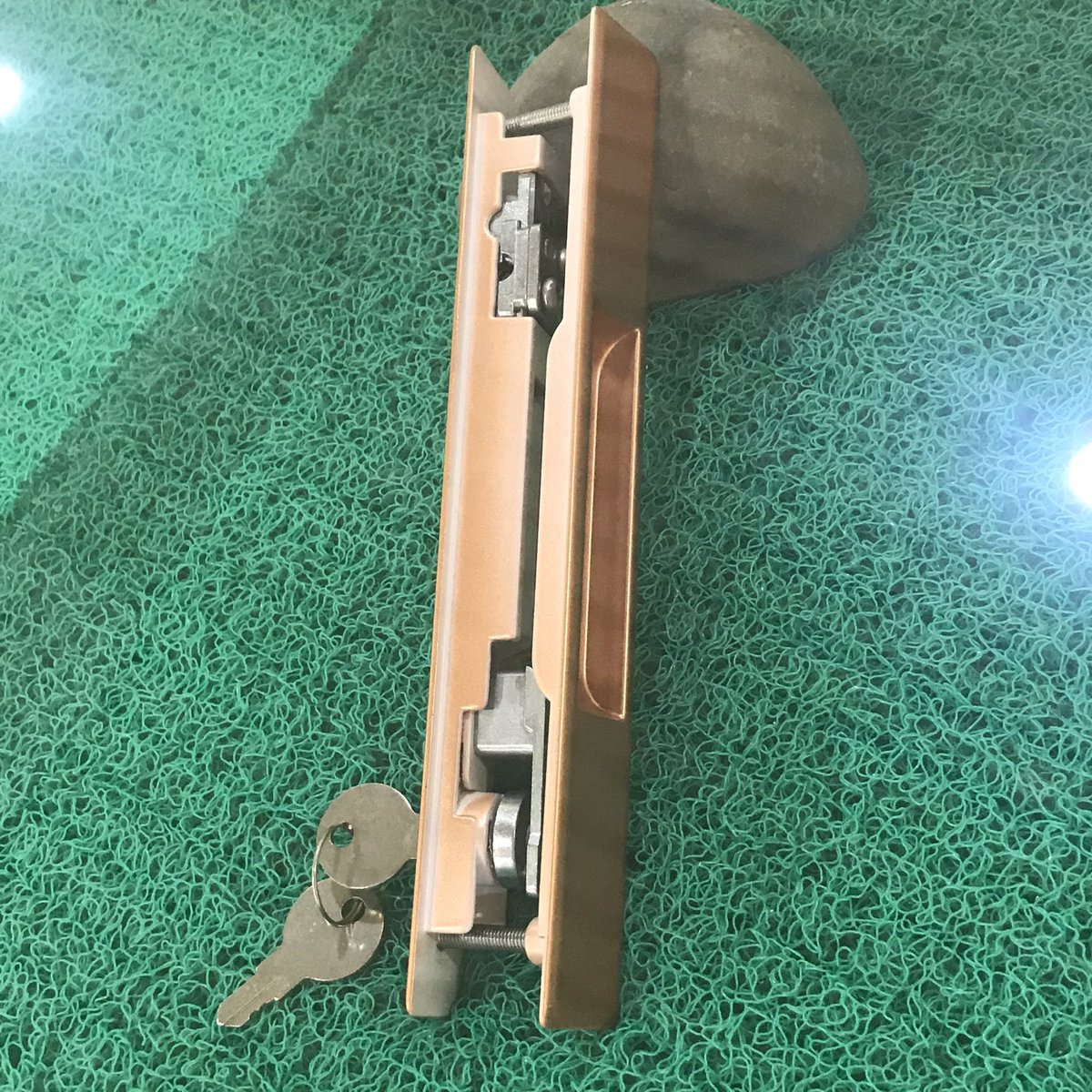 Moon199405's tweet image. #doorlocks
#slidingdoors 
#hooklock