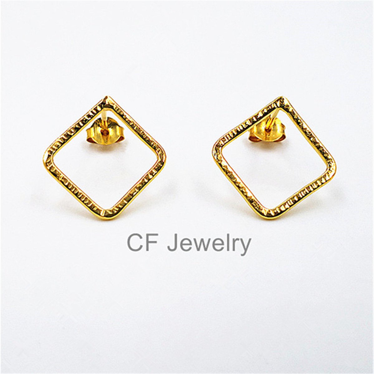 luulla's tweet image. It's hard to stay focus when I see shiny things. luulla.com/store/CFJewelr… #earrings #goldearrings #gifts #handmade #3djewelry #uniquejewelries #christmasgifts #sparklyearrings #goldearrings #shoppingwishlist