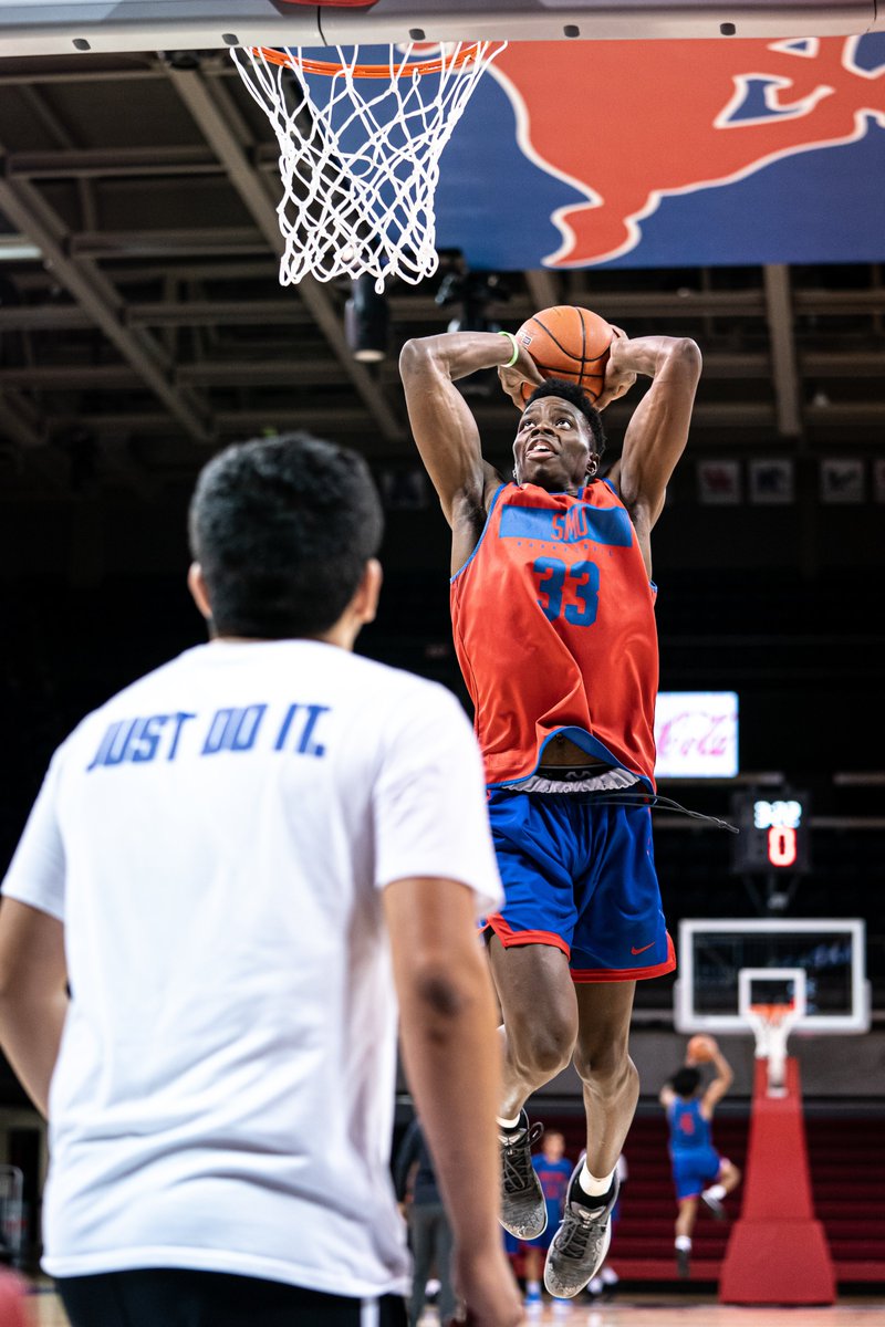 SMUBasketball's tweet photo. Best ๐ธ of @dariusmcbride24 #DMACday https://t.co/PjEXQOPFTh