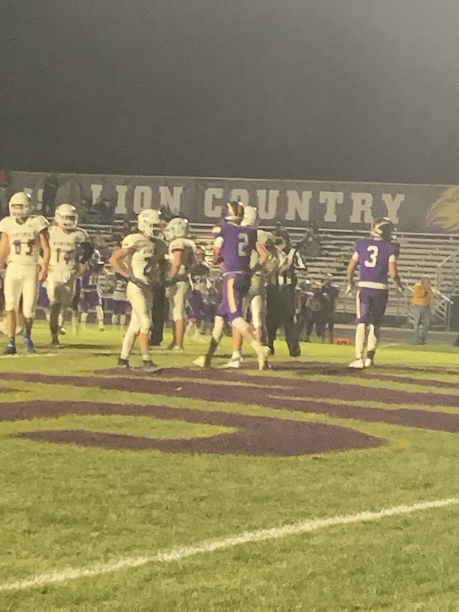 TheNorseCode's tweet photo. Eisenhower off to a hot start with a 19 yard touchdown from John Wesling. Early in the second quarter, Ike leads West 10-0 https://t.co/BbAhfkqLzs