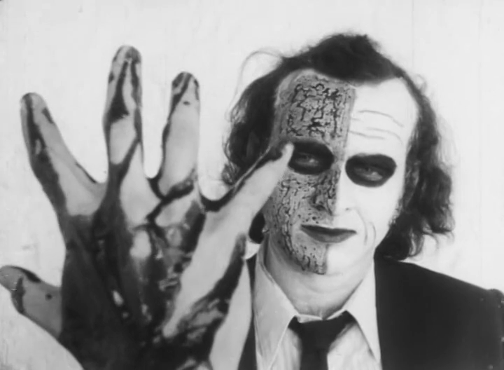 enduringscreens's tweet photo. Imagens (Luiz Rosemberg Filho, 1972) - vital, haunted, mournful, droning, corrosive, lyrical, desperate to express the unspeakable. Plus there's a lot of facepaint. Hat tip to @cinelimite for providing access to this great film ... https://t.co/zp7aPdJxYx