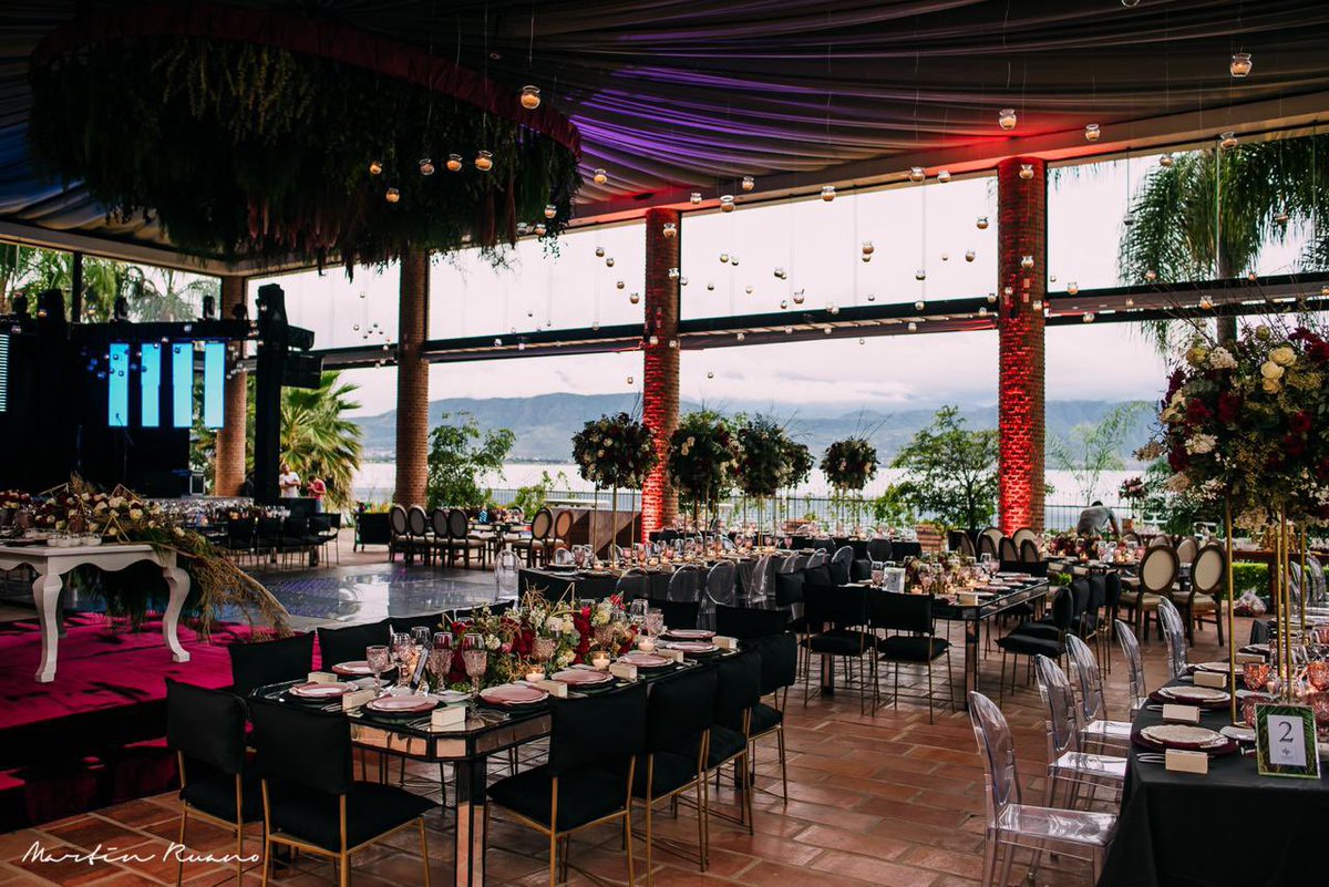 delapproduccion's tweet photo. Bodas en Chapala, Jalisco https://t.co/HYugUscgdd #WeddingPlanner #weddingplanner #Bodasenjalisco #bodas @delapproduccion @marcelo_wedding https://t.co/nCu9vGYb7c