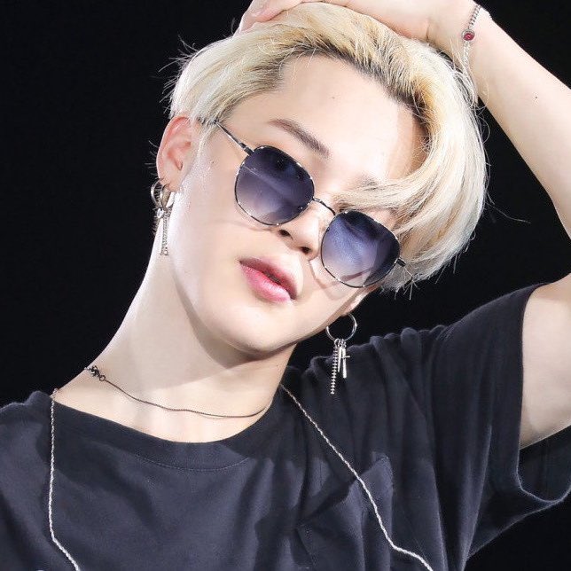aaarmyarmy1's tweet image. Park Jimin 😎