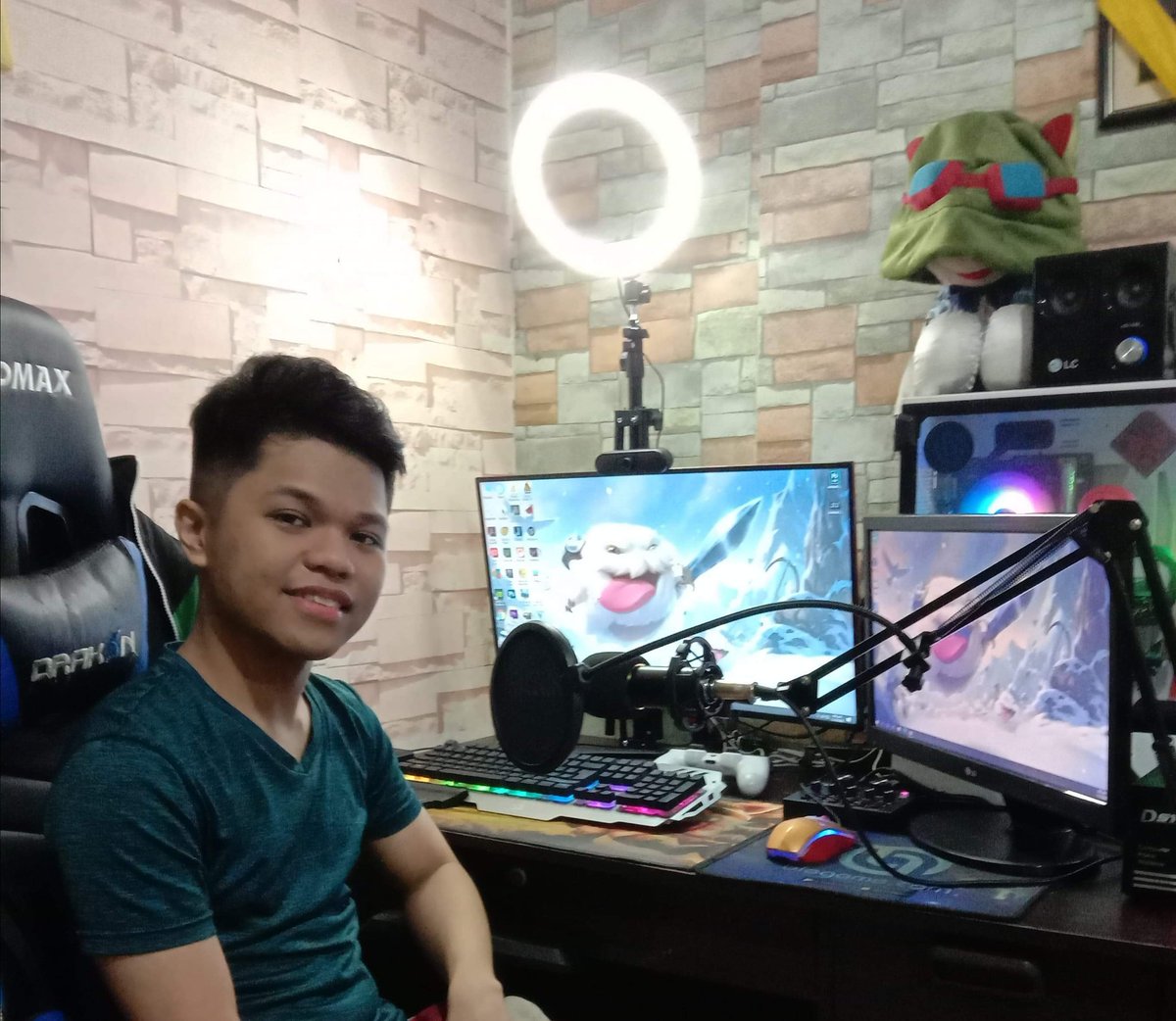 JomelleGaming's tweet photo. https://t.co/ht3NtBnQxD
Hey guys and welcome to my page  😁 Please support me by simply like and follow Jomelle Gaming 🤗 and watch my livestreams. Thank you! and Happy Gaming! 🎮😉 https://t.co/iqpbvenzOE