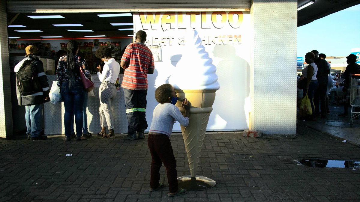 FepaMahlo's tweet photo. Having a taste.
#Ice_cream #Cone #BroPhil #photograghy #photographer #Middelburg #Mpumalanga #SouthAfrica #Waltloo #Child #Kid #Girl #M100 https://t.co/9O4up87tlE