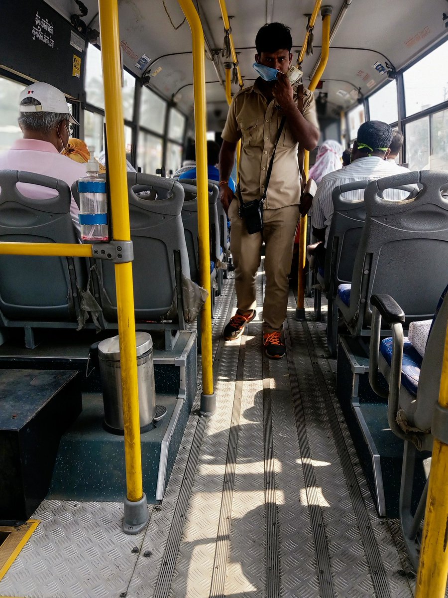 uniformguyfanclub tweet media