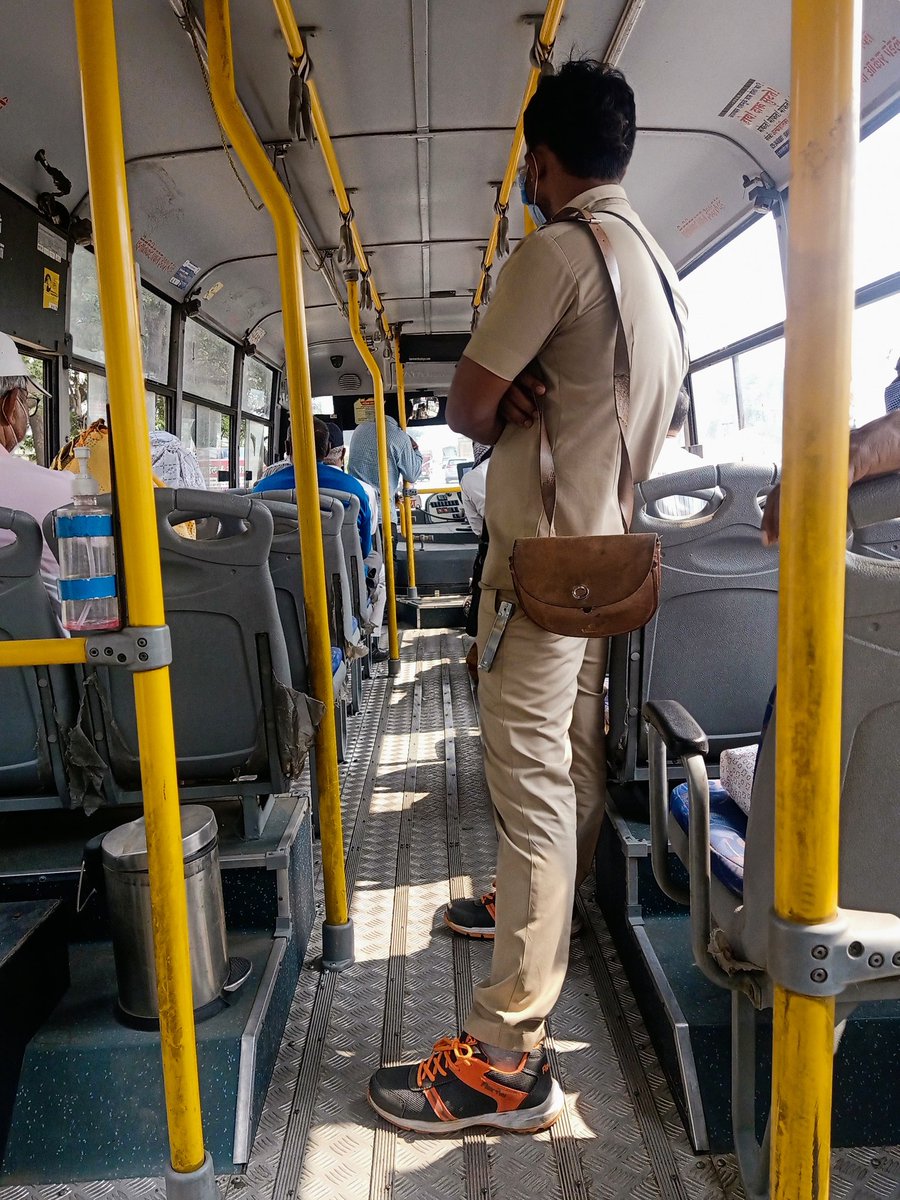 uniformguyfanclub tweet media