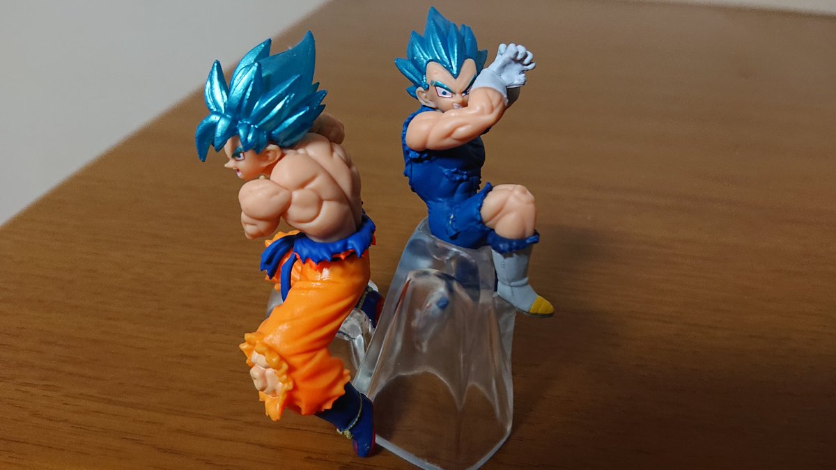 ゲルニカ בטוויטר Vsドラゴンボール15 超サイヤ人ゴッド超サイヤ人 孫悟空 超サイヤ人ゴッド超サイヤ人 ベジータ 一番残念なのは台座の関係で背中合わせが不可能なところですね ベジータは特徴を捉えた顔をしてますね