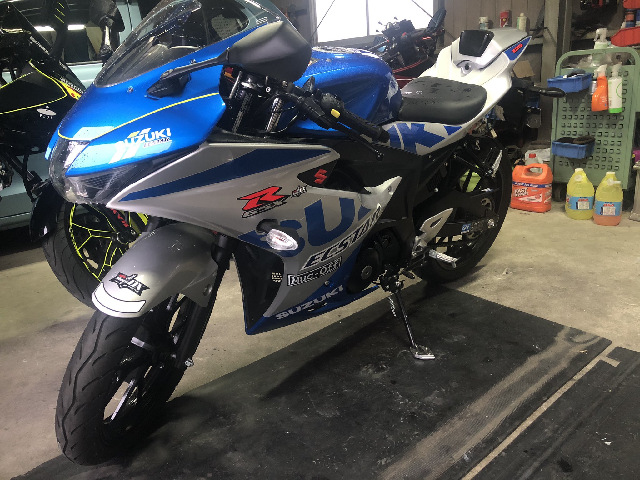 91'GSXR1100M シングルシート Yahoo!オークション -「gsx-r1100 シングルシート」の落札相場