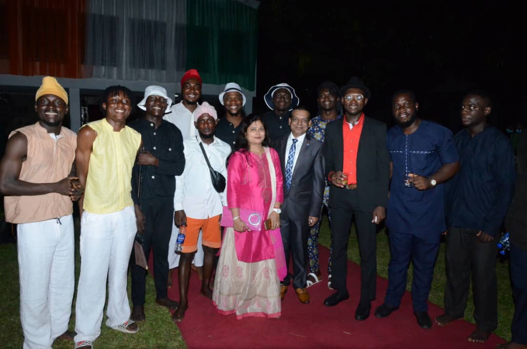 Lightyear_Ent's tweet photo. It was a wonderful performance by us last night at the High Commission of India, Lagos, performing "Rebel Heart", a short, skeletal but succulent borrowing from #GandhiTheMusical. 

Thanks to His Excellency, Abhay Thakur ji @india_nigeria 
#lightyearentertainment https://t.co/1whbpuIjFK