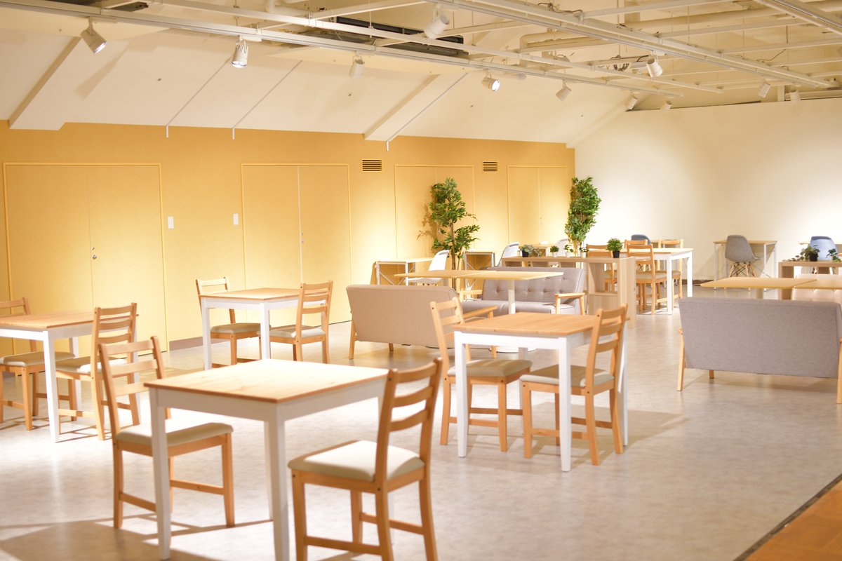 O Xrhsths La Salud 札幌の託児常設コワーキング Sto Twitter サッポロファクトリー内の見守り託児有 コワーキングスペースです 駐車場有 雨雪にぬれず スペースにたどり着けます 約140坪の広々スペースで ソーシャルディスタンスもばっちり