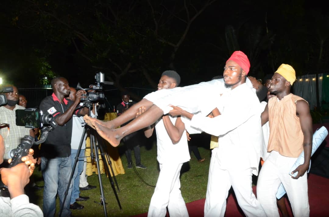 Lightyear_Ent's tweet photo. It was a wonderful performance by us last night at the High Commission of India, Lagos, performing "Rebel Heart", a short, skeletal but succulent borrowing from #GandhiTheMusical. 

Thanks to His Excellency, Abhay Thakur ji @india_nigeria 
#lightyearentertainment https://t.co/1whbpuIjFK
