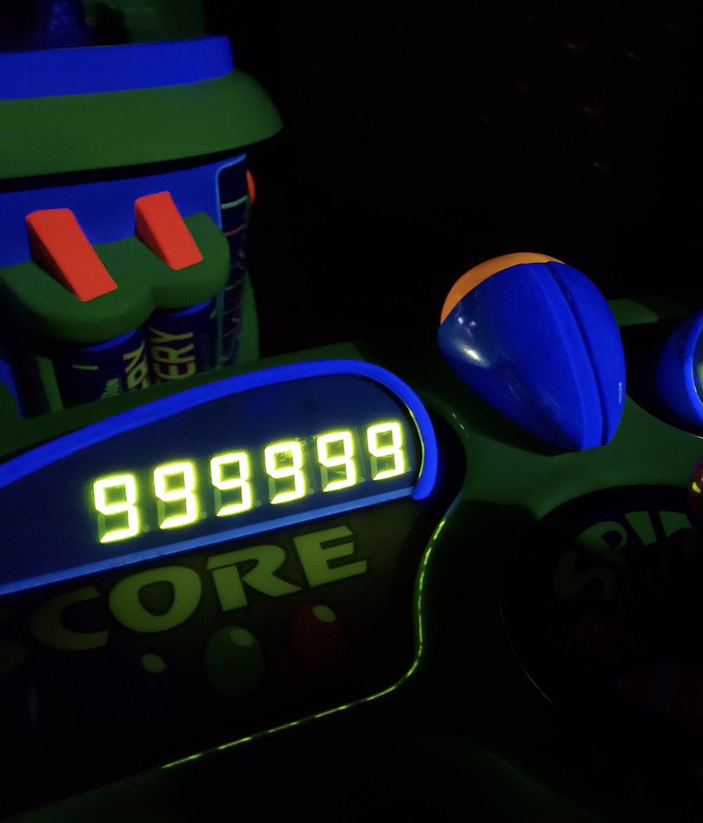 Yaev アストロブラスター本日カンスト キャストさんに祝ってもらいました Tdl Now Tdr Now Tds Now ディズニー Disney バズライトイヤー