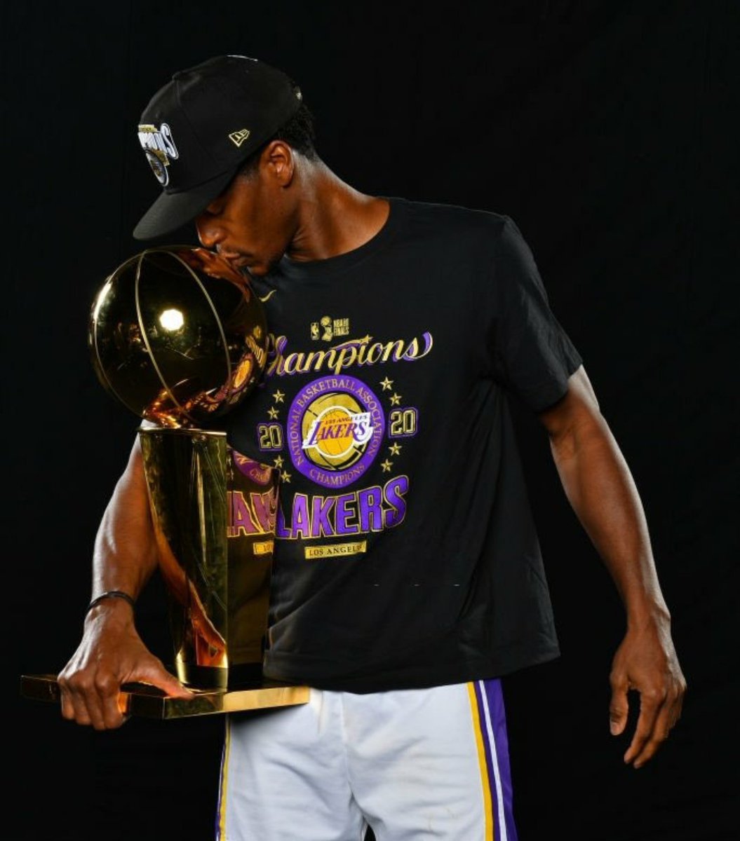 TakeDeezPolls's tweet photo. Just a Friendly reminder that the #LosAngeles @Lakers are your #NBA #WORLD_CHAMPIONS! https://t.co/TfJkfIwV3w