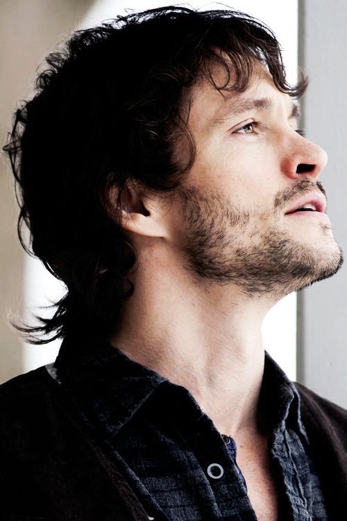 an actual angel. so soft. so bright. so sweet. 10/10 kissable neck.