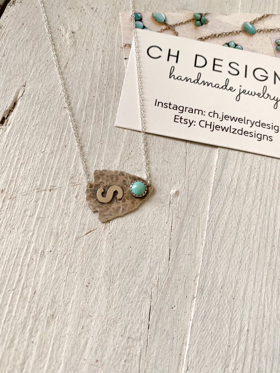 Crystalhoseaa_'s tweet photo. Just in case you forgot I make cute jewelry since I don’t post on Twitter 🌟 https://t.co/O8pG30OB1z