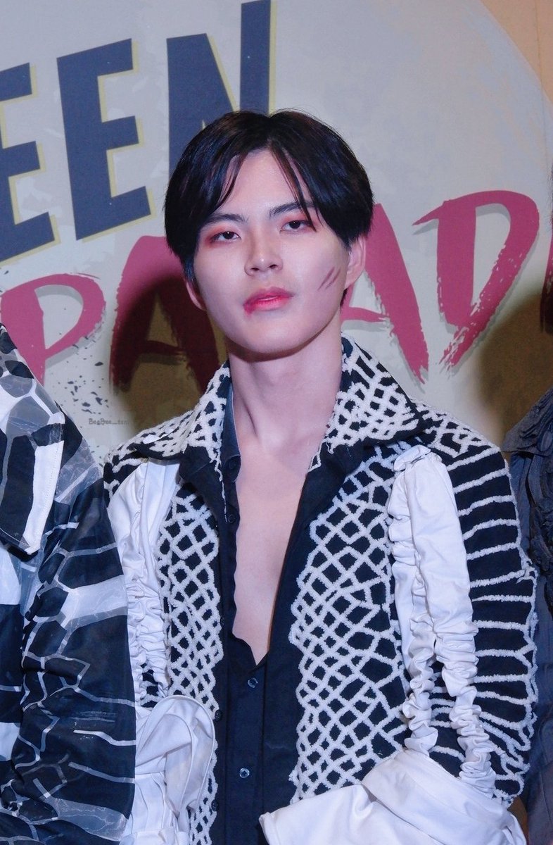 BeeBee_tsnl's tweet photo. Halloween

#U_nique
#big_unique
#idolexchange
@Focacci31393120

#เด็กดื้อที่แปลว่าน่ารัก
[ 201031 ] MBKcenter https://t.co/j5jXo9Mllb