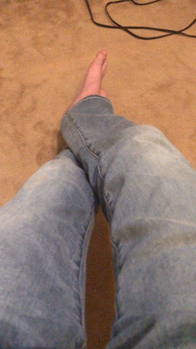 boneking7's tweet image. Im streaming for the rest of the night.
Go follow King_O_Bones on Twitch