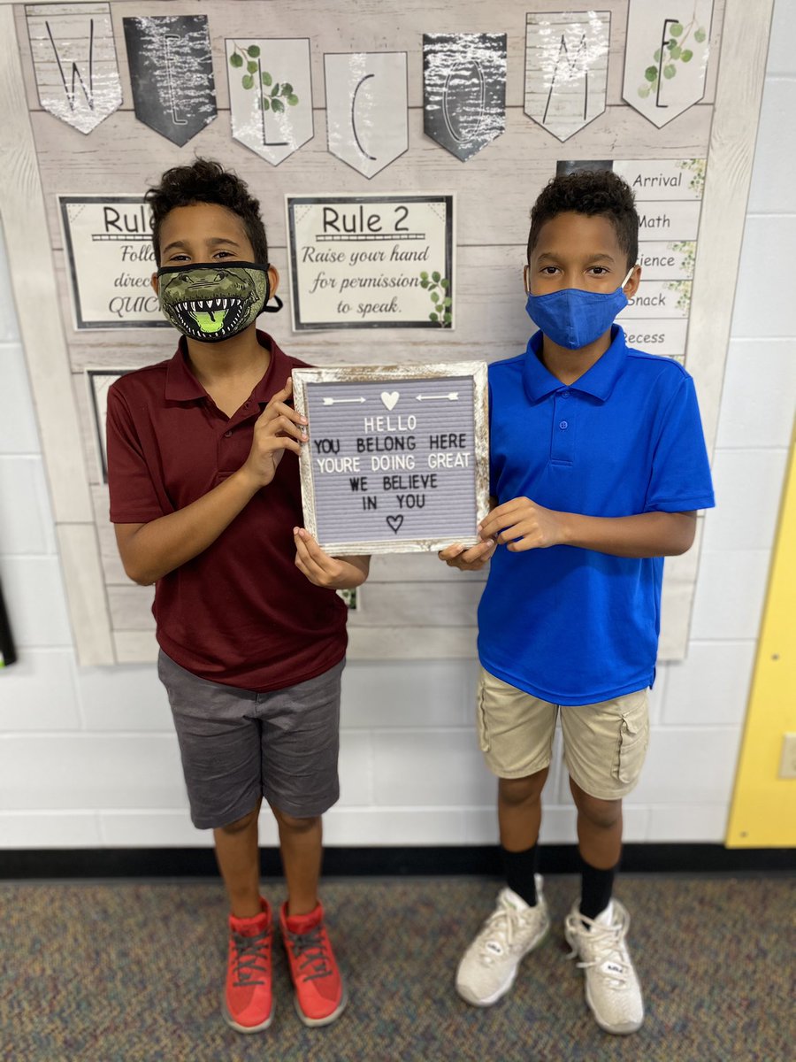 scirestudents's tweet photo. The only thing better than one Ellis boy believing in you is TWIN ELLIS BOYS believing in you!
Love my students sooo much! #iamtheluckyone #quoteoftheweek https://t.co/yunTlzFJho