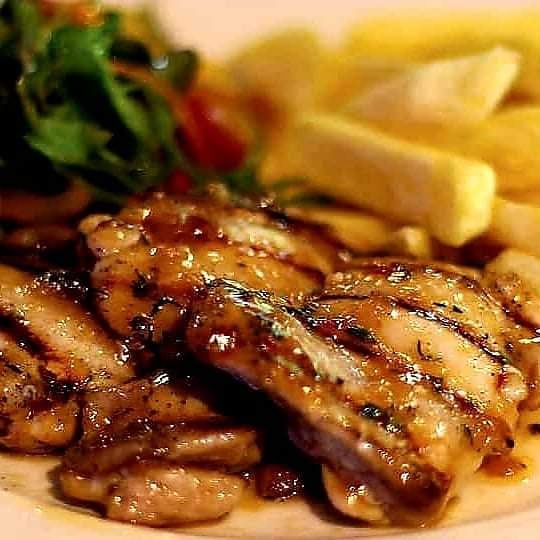 Milken_Honey's tweet photo. Enjoy amazing dishes in a comfortable ambience at @TapasCielo
We're open from noon till 9pm Daily.
#milkenhoney #foodapp #foodsharingapp #gaintrick #gainwithmchina #gainwithxtiandela #gains https://t.co/hcTMbEYLOD
