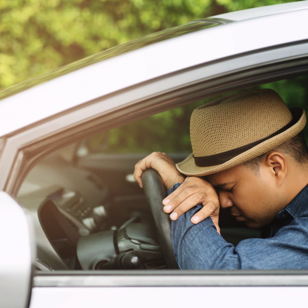 EcoFleetDriver's tweet photo. Did you know that being awake for 24 hours or more is the same as having a blood alcohol content of .10 percent? (@CDCgov). Drowsy driving is dangerous and falling asleep at the wheel is preventable. #SleepFirst #DrowsyDrivingPreventionWeek https://t.co/YPm3hfZIXT