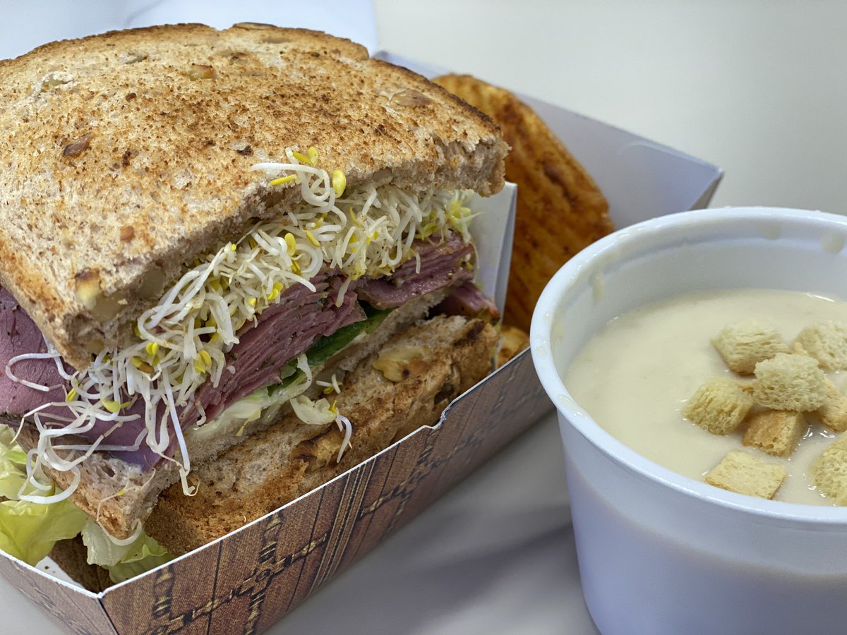 miholovesq's tweet image. FIREHOUSEとは毎度我ながら最高のランチチョイス #tddyyχ #gdcr20 #coderetreat ランチスポンサーは株式会社アトラクタでした〜