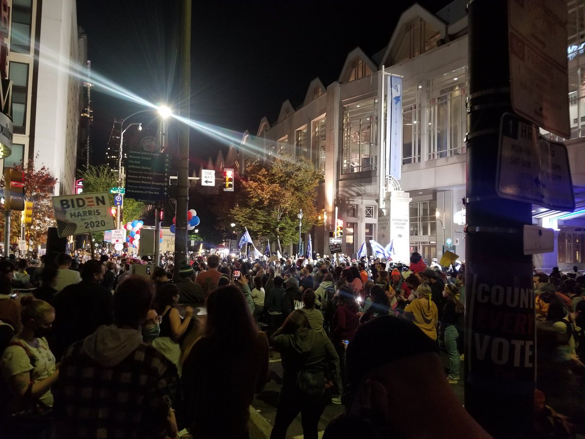 Murse_Paddy's tweet photo. @RuthKolkman There were only a dozen or two in the Trump section tonight... Overwhelmingly "count the vote" supporters having a very upbeat, peaceful time https://t.co/ItjLCaKpIc
