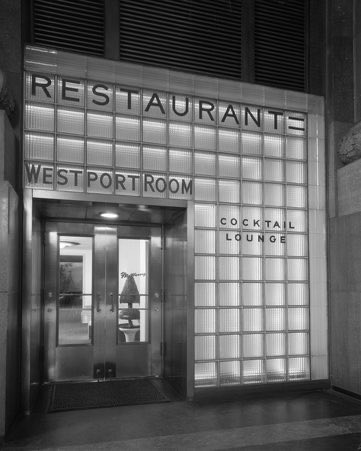 JoshLipnik's tweet photo. Holabird &amp; Root, Westport Room Restaurant (1938) Kansas City, MO

Photos: Hedrich-Blessing
Via Chicago History Museum Image Collection https://t.co/aCclN3Ljgv