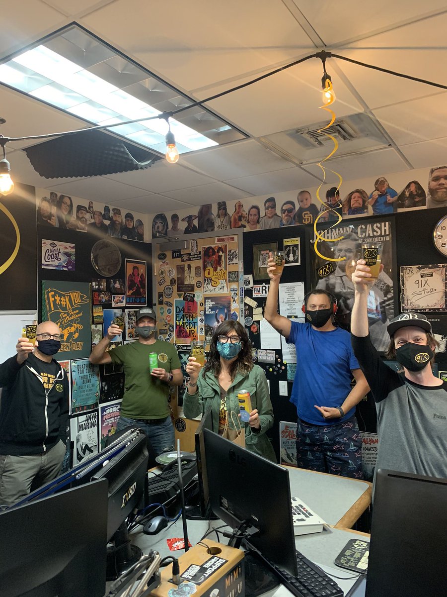 MartyInYourEar's tweet image. Rally round the family, with a rockin bunch of pals. Post your virtual toast with #SDBeerWeek #SDBW #SanDiego @planetgman @hilahil @91xZach @91xjosh @zachvanlue @91XDanielle @91XAdam @91X @thelocalpyle