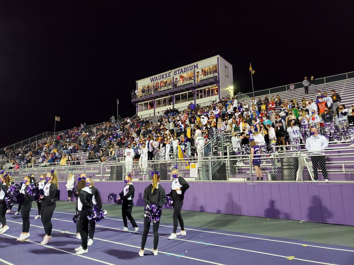 WaukeeFB's tweet photo. Scoreboard Update
Waukee 7
Ankeny 28
Final #GoWaukee @CIML17 @Local5Blitz #iahsfb https://t.co/byv8hXLxqz