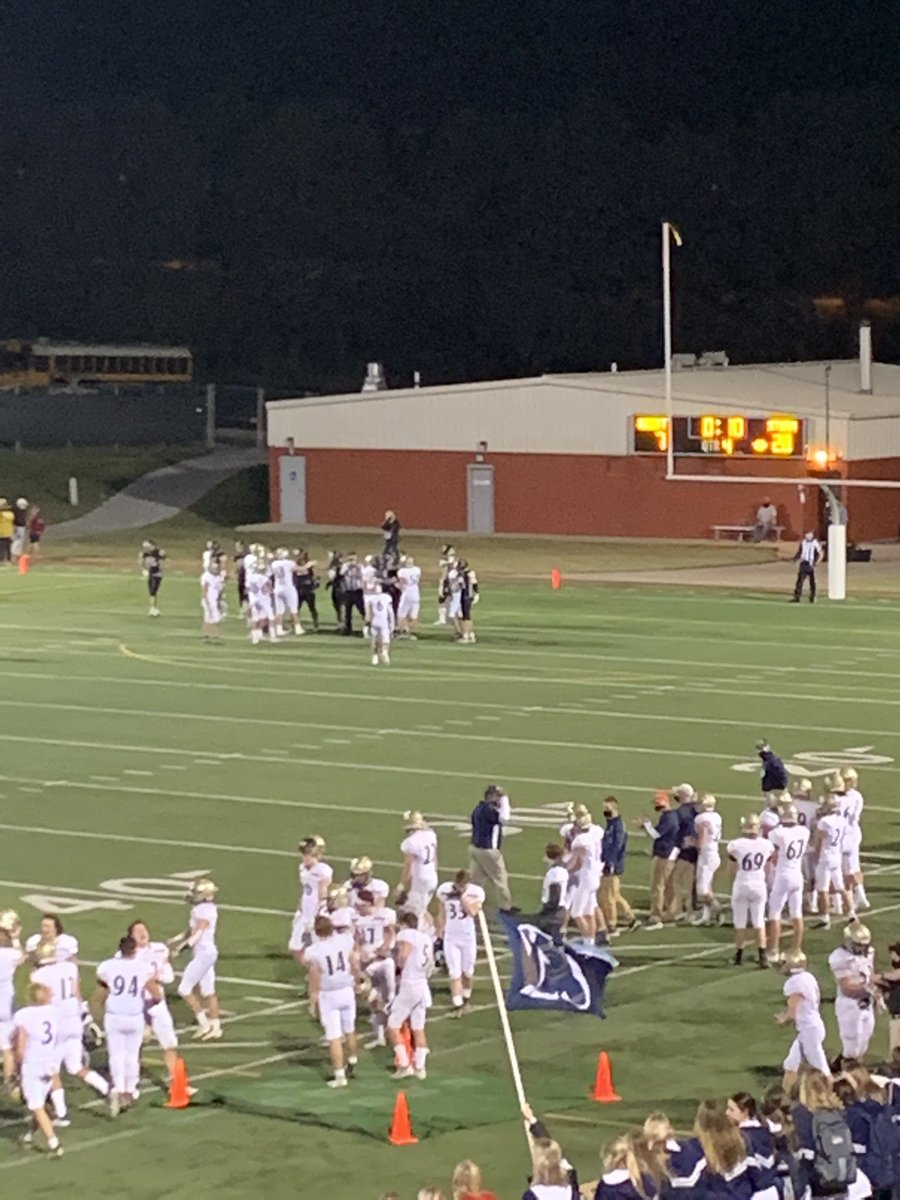 ROrtmeier's tweet image. Storm boys pull out the win over LSE 28-7!  On to the Semis!  #rollstorm @ESStormFootball