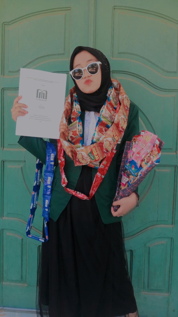 come_nur's tweet photo. Semprotulation 👰 https://t.co/jzdsALN66t