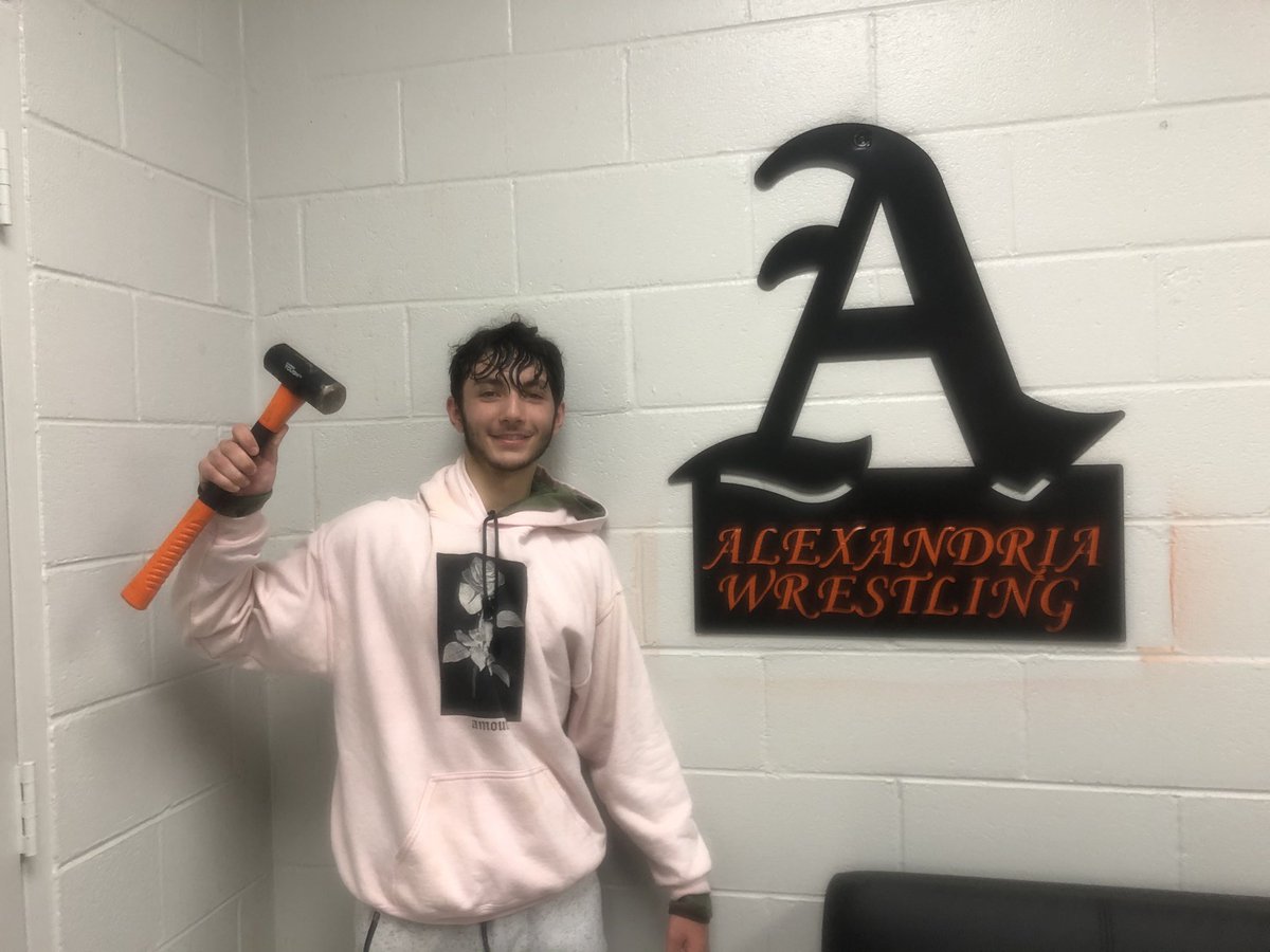 MariaBellodaz's tweet photo. Meet our “Hammer of the week” in our first week of practice, Ethan Pizano AKA -Pizza. This young man has a real growing passion for wrestling &amp; is willing &amp; looking to put in the work necessary to reach his potential! 
#hammeroftheweek https://t.co/IgaFmnbh7O