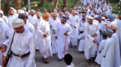 اللهم احفظ عُمان امنة مطمئنة في أمن وامان وخير وسلام وارزق أهلها من فيض جودك وكرمك، اللهم ان كان هناك 
محتاج اقضي حوائجه، وان كان هناك
مهموم فرج كربته ويسر اموره ،وان
كان هناك مريض اشفهِ ..