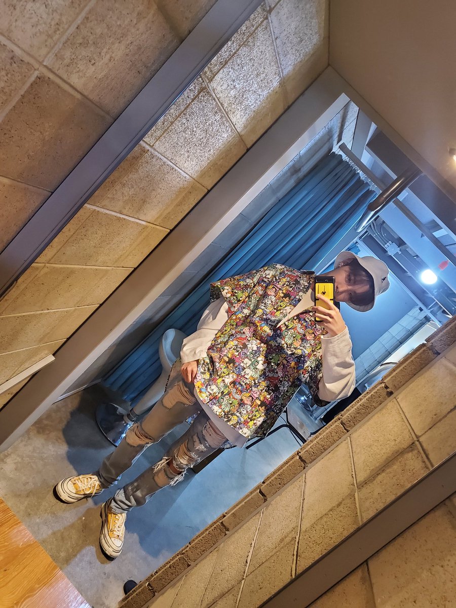 WideJungkook's tweet photo. Waiting for Jung Hoseok
Gonna wreck ma bias soon 🔥🔥😲 https://t.co/MqA9mHq2Tc