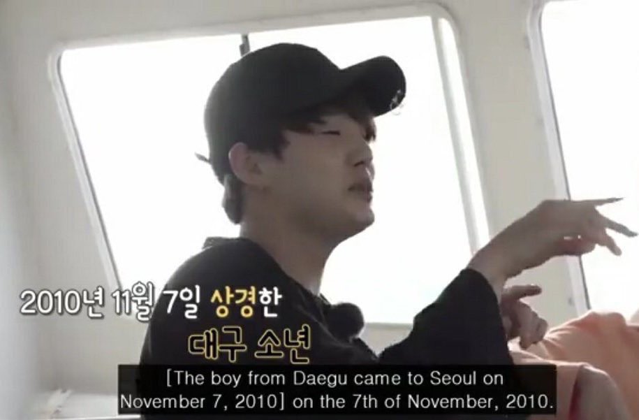 dumplingvmin's tweet image. happy 10 years, for my favorite producer. for coming to seoul just to pursue his dream for making music and his never ending passion love for it ✨

#10YearsWithYoongi